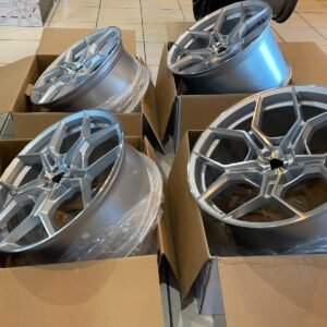 20” BLAQUE DIAMOND F25 FLOW FORGED BRUSHED SILVER 2015-2024 LAMBORGHINI HURACAN