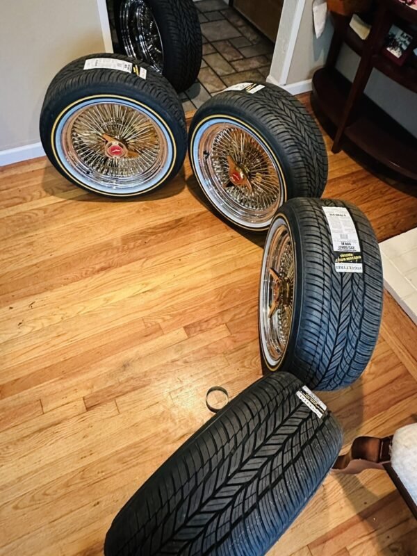 17 Inch Gold And Chrome Wire Wheels With Vogue Tires - Image 2
